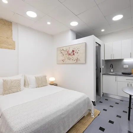 Lena's In Palace Apartment Split