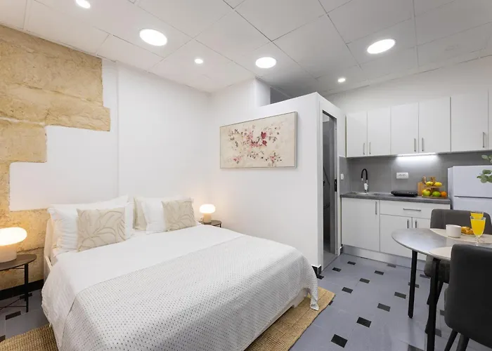 Lena's In Palace Apartmán Split